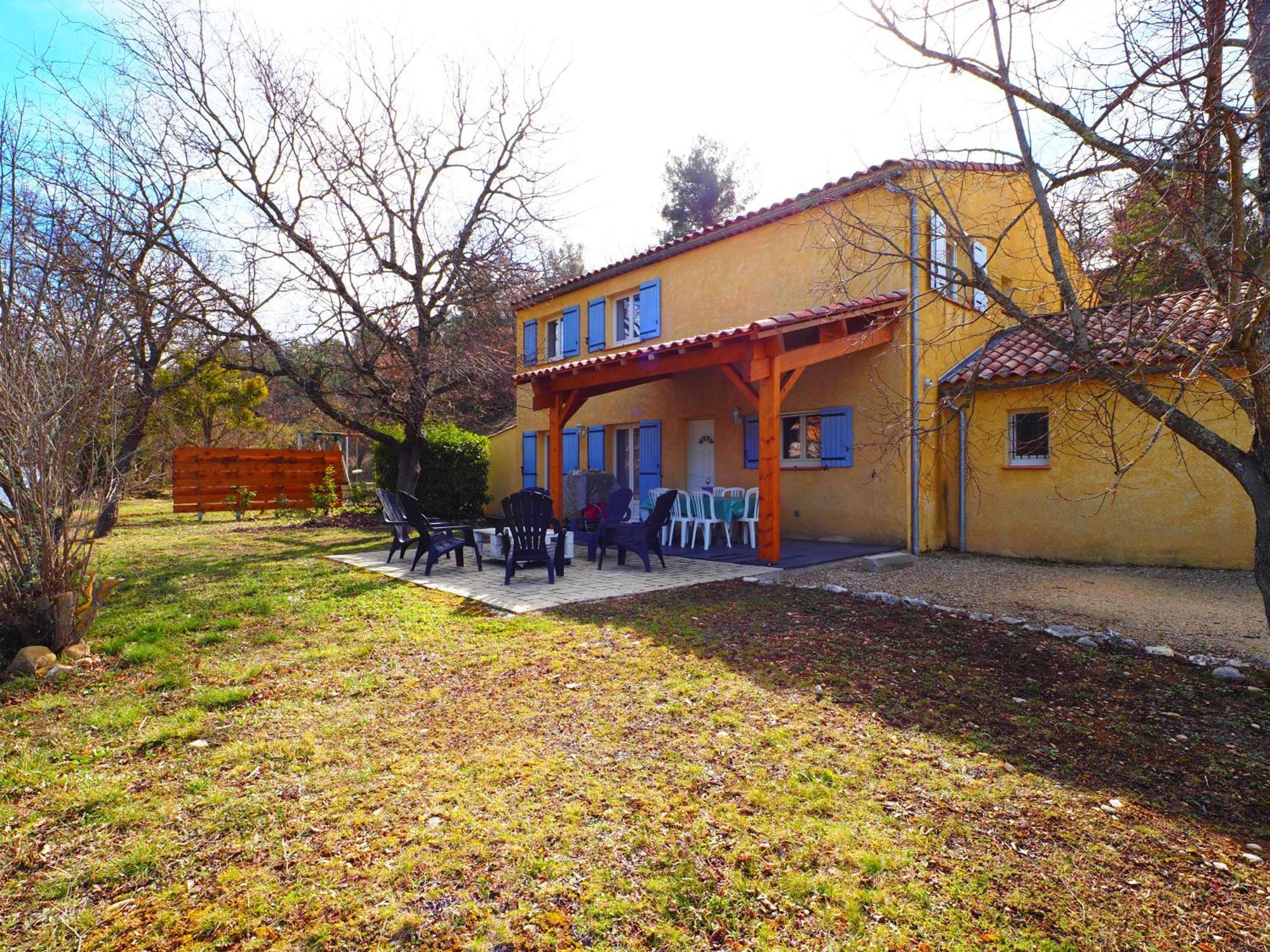 GITE DE LA TRUFFIERE Les Chênes Montagnac (Alpes-de-Haute-Provence) Exterior foto